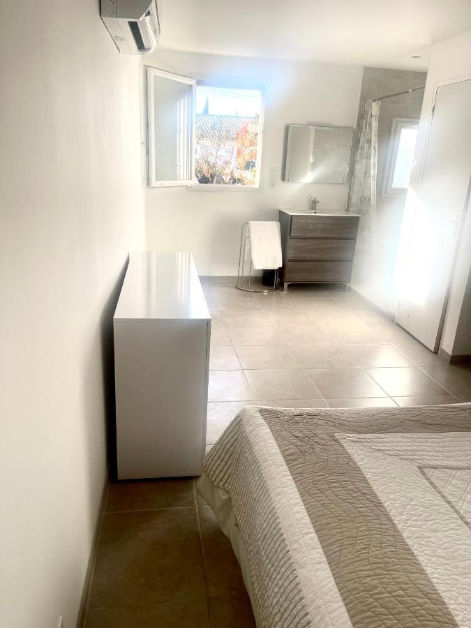 Apartamento Havre De Paix Montaren-et-Saint-Médiers Exterior foto